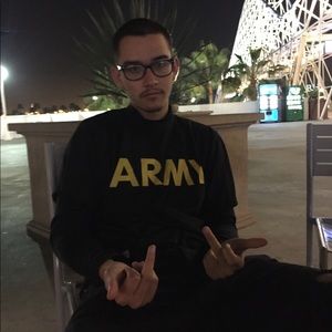 Meet your Posher, Jose